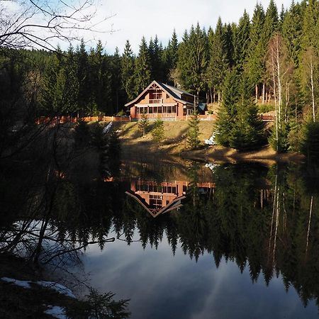 Jezirko Lesni Restaurant & Penzion Jáchymov Buitenkant foto