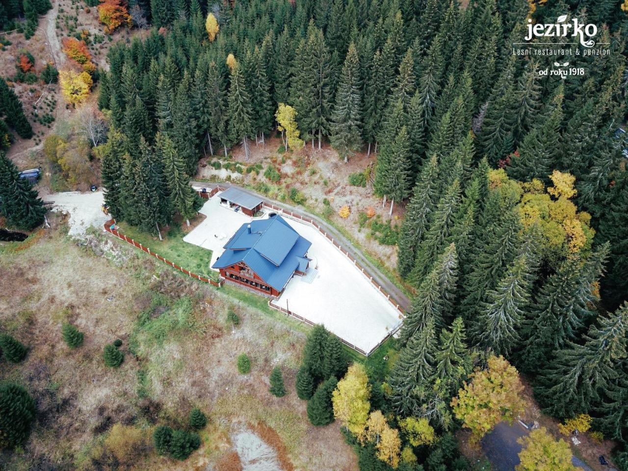Jezirko Lesni Restaurant & Penzion Jáchymov Buitenkant foto